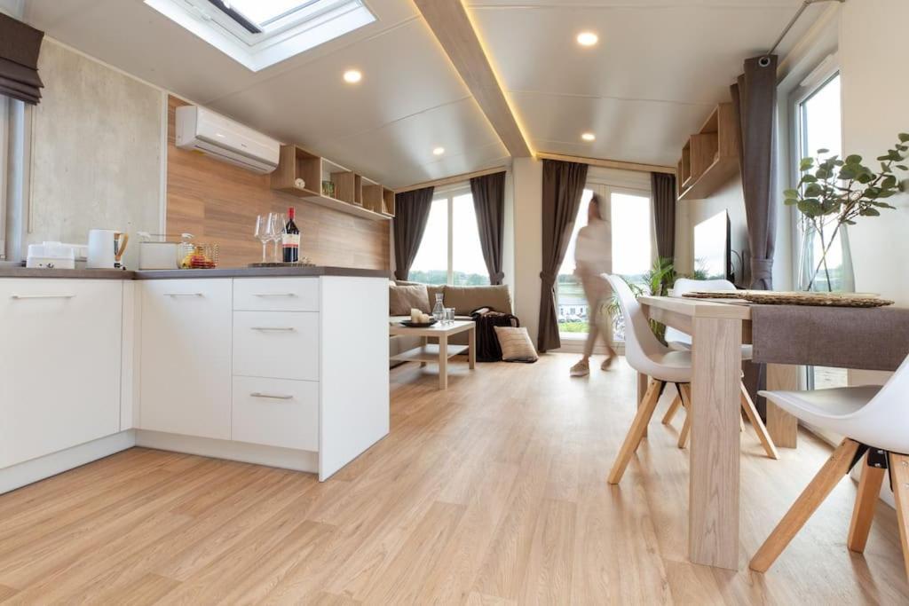 Gemuetliches, Voll Ausgestattes Tiny House Apartment Vilseck Luaran gambar