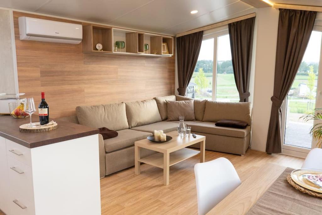 Gemuetliches, Voll Ausgestattes Tiny House Apartment Vilseck Luaran gambar