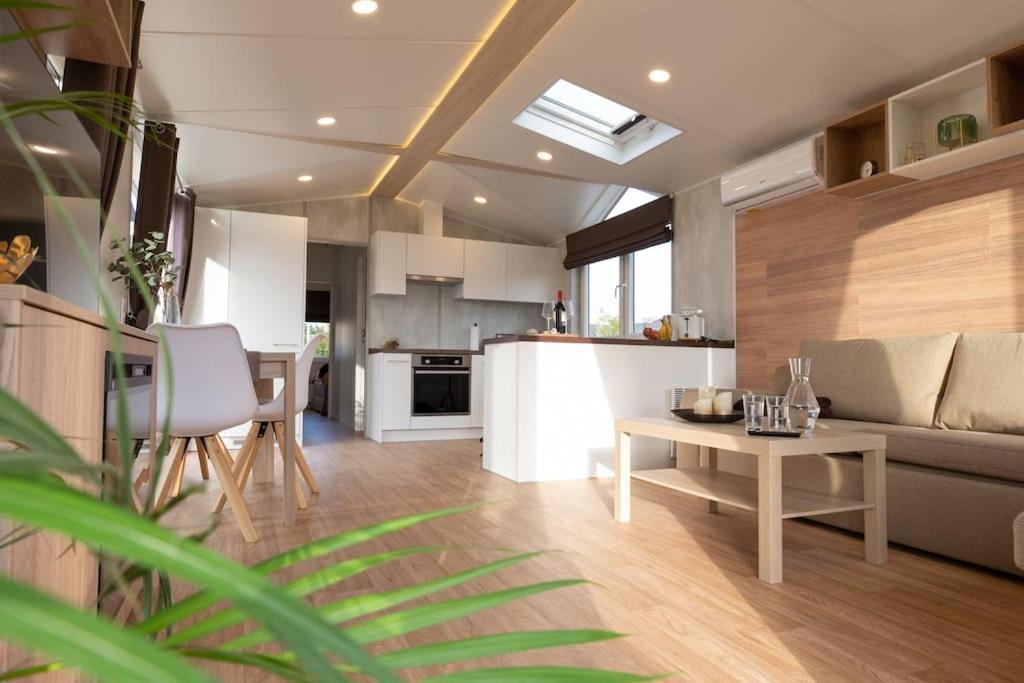 Gemuetliches, Voll Ausgestattes Tiny House Apartment Vilseck Luaran gambar